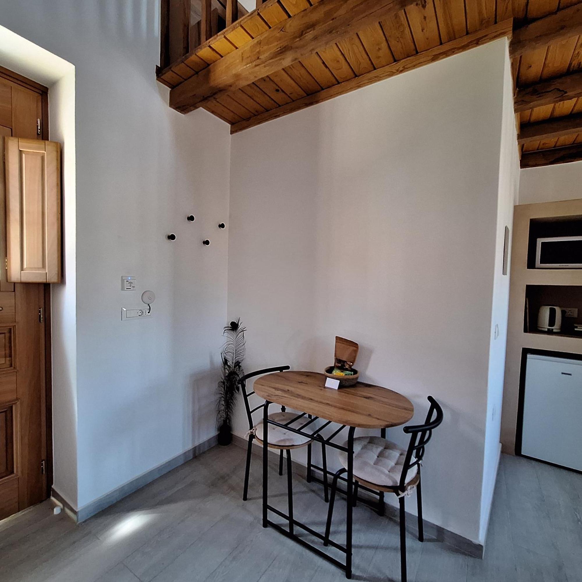 Appartamento To Pefko - Mezzanines - Meyísti Esterno foto